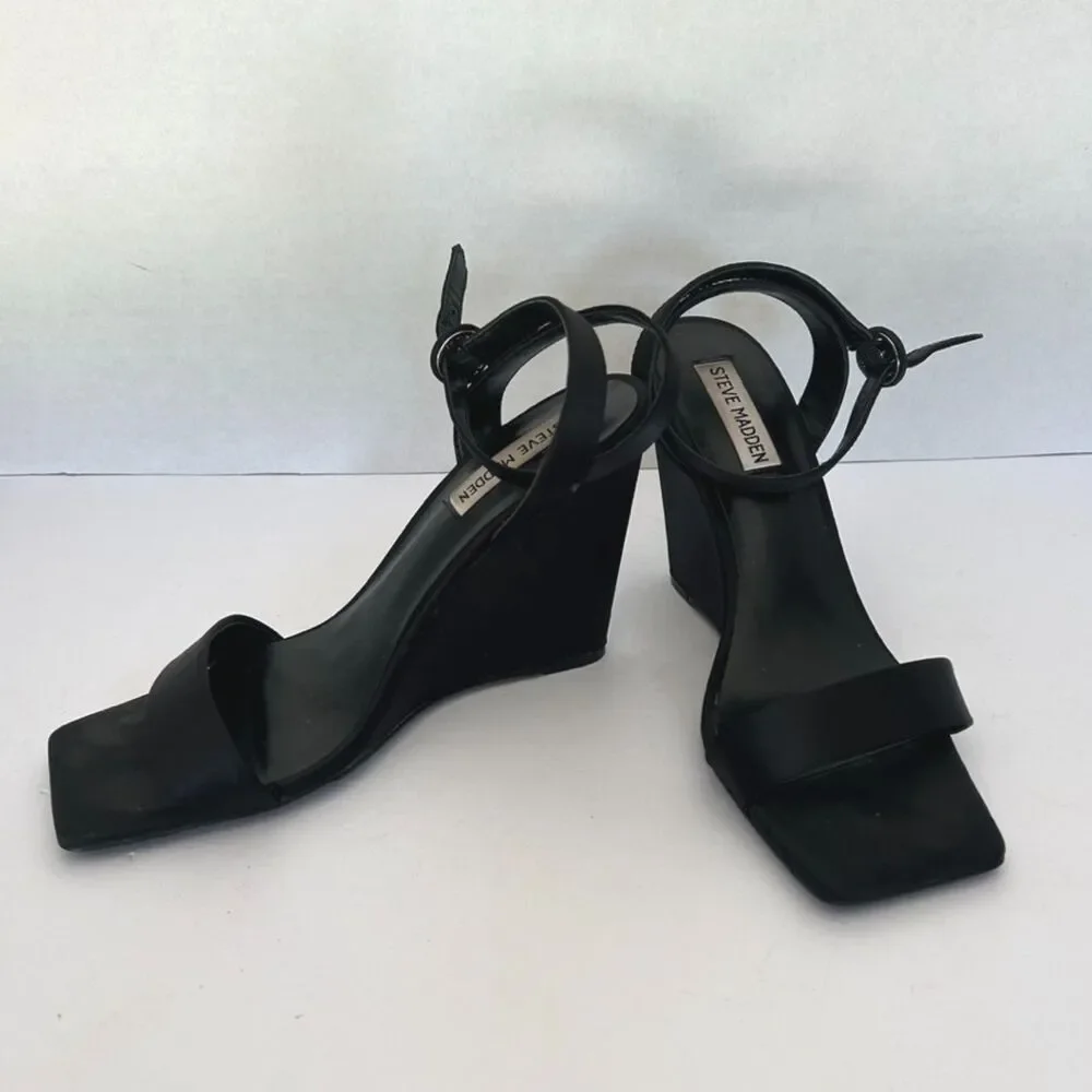 VTG Steve Madden, Black Satin Square Toe Ankle Strap Wedge Heel 8 Classic 90s